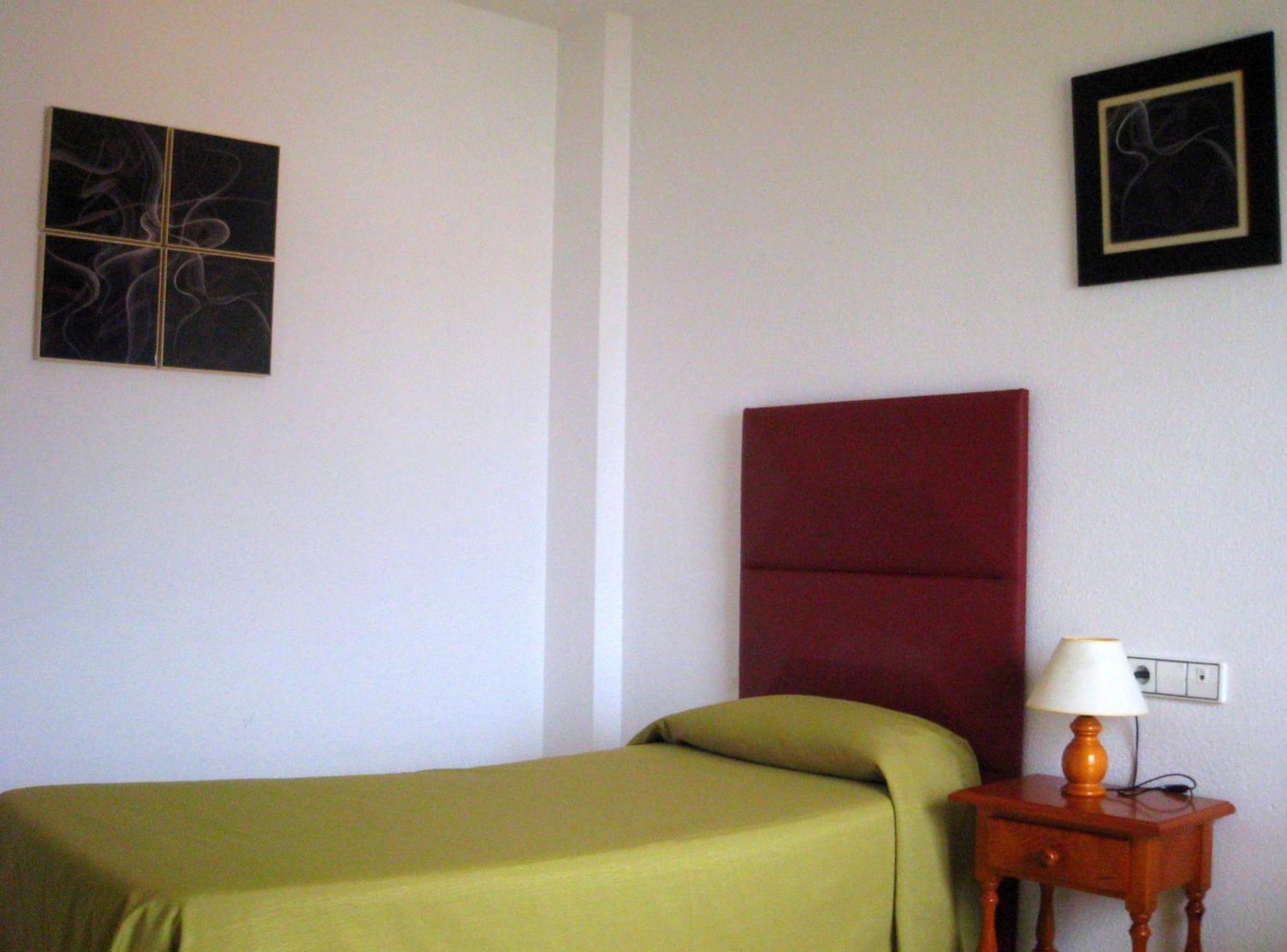 Hostal Esperanza Benajarafe Eksteriør bilde