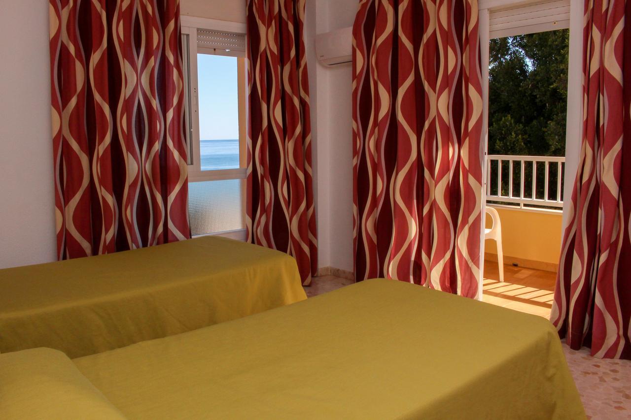 Hostal Esperanza Benajarafe Eksteriør bilde