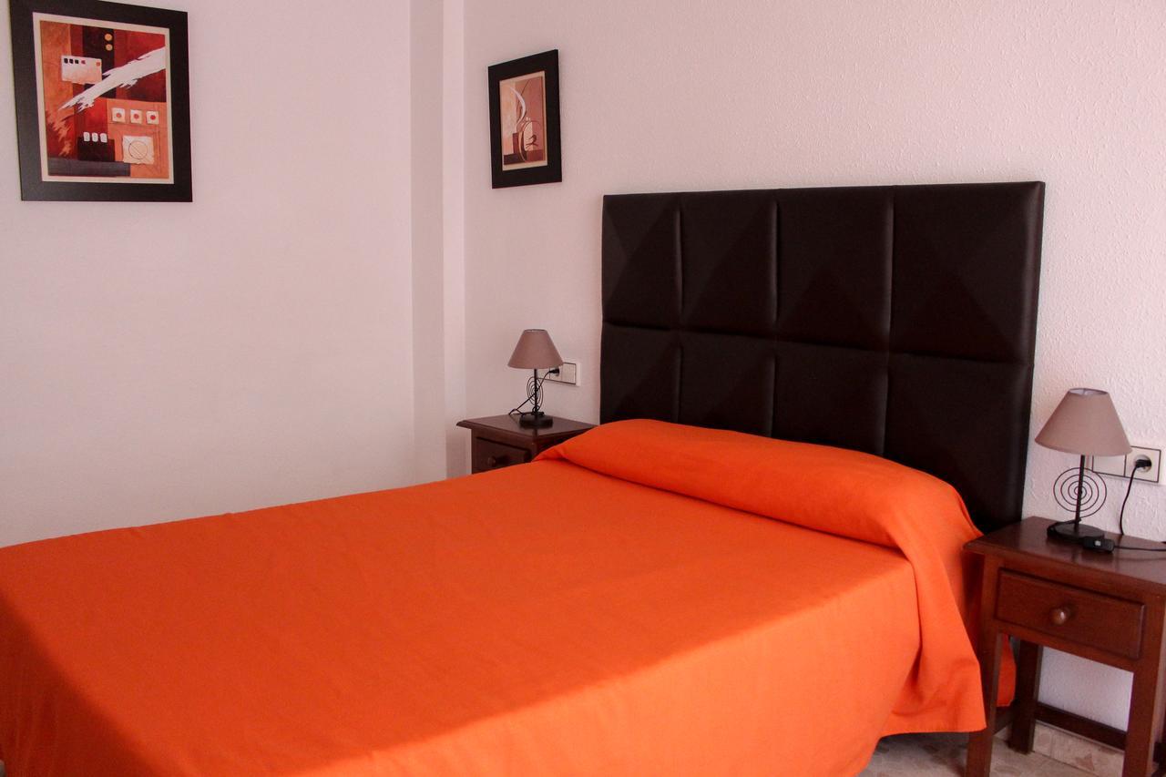 Hostal Esperanza Benajarafe Eksteriør bilde
