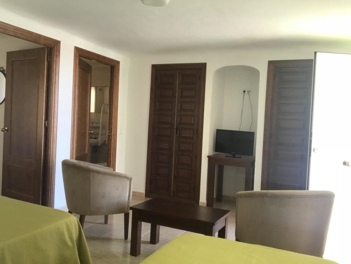 Hostal Esperanza Benajarafe Eksteriør bilde