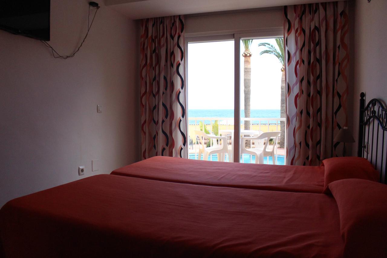 Hostal Esperanza Benajarafe Eksteriør bilde
